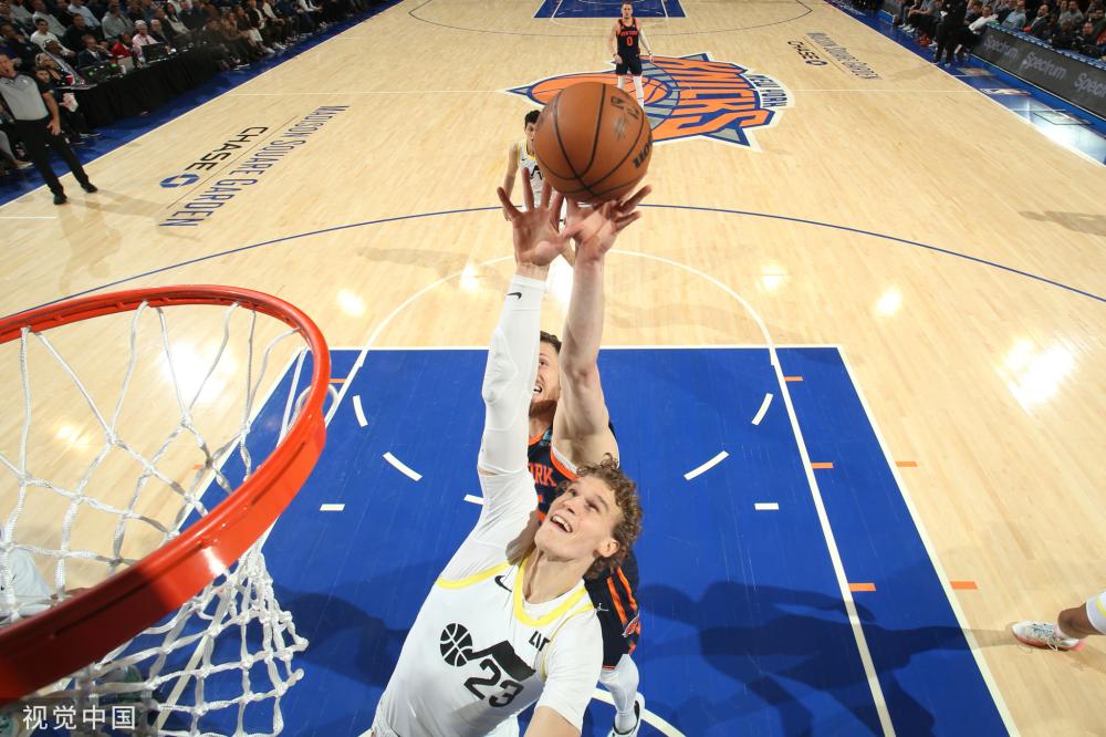 他们不仅在 他们不仅在