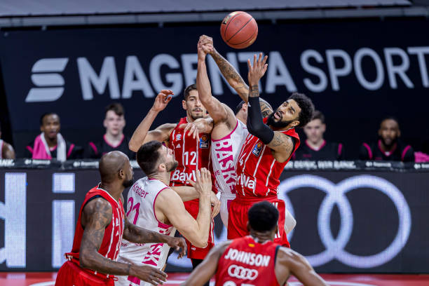 他的加盟被 他的加盟被