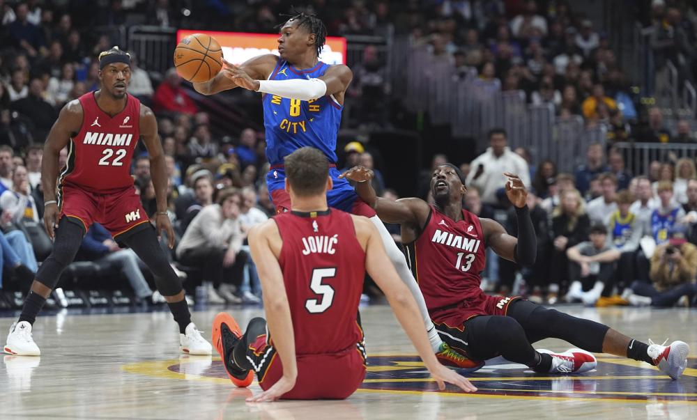 一名前锋球 一名前锋球